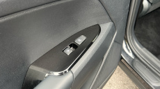 Kia Sportage 1.6T GDi 207 HEV 3 5dr Auto Hybrid Estate